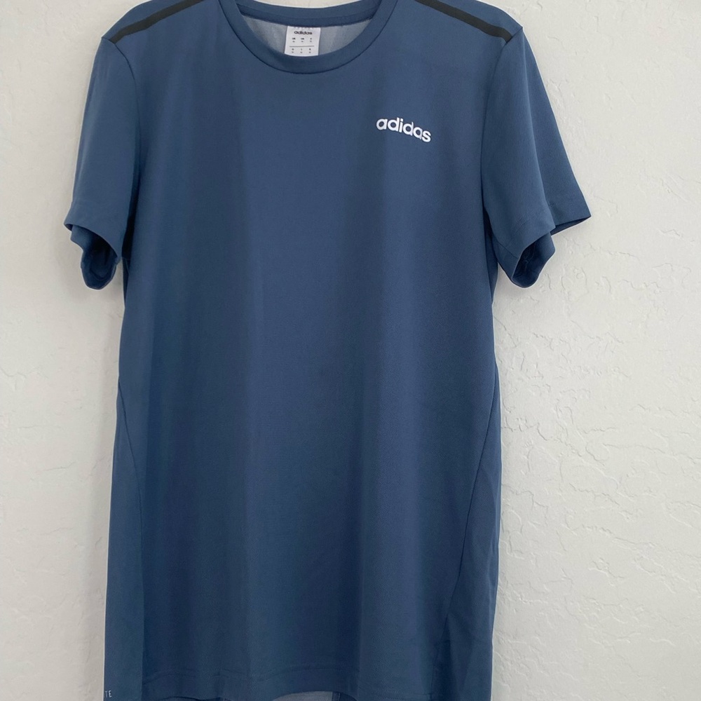 Adidas Men's Blue T-Shirt White Adidas Logo Short Sleeve Round Neck Size M